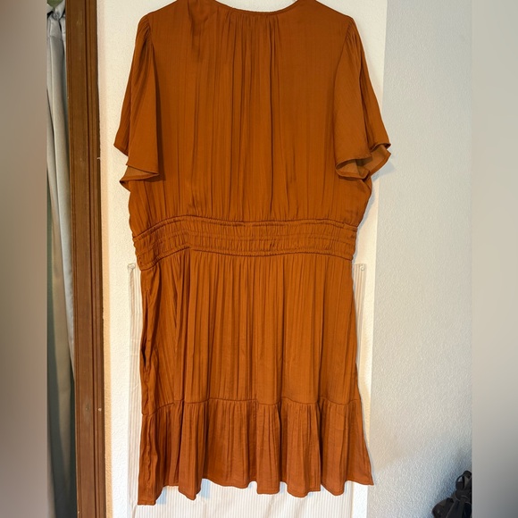 Simply Vera Vera Wang Burnt Orange Pleated Midi Dress - Picture 6 of 7